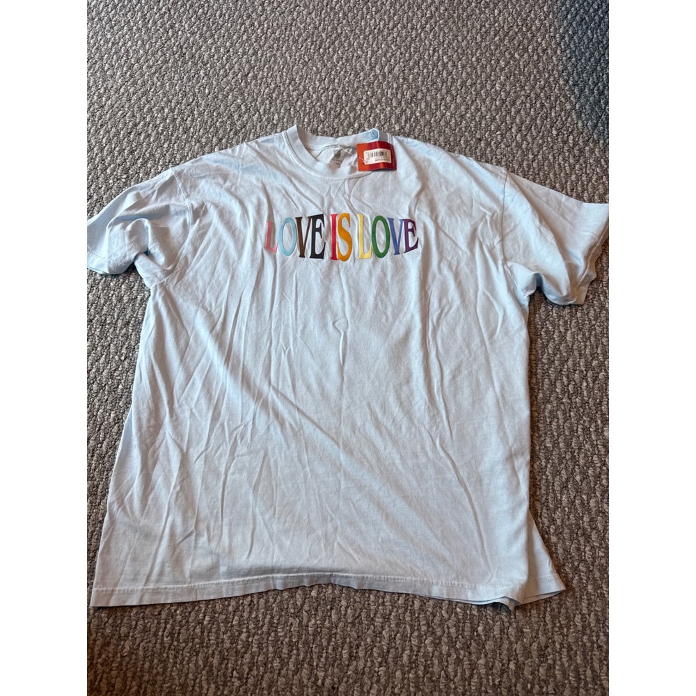 US Soccer Pride Love Is Love T-Shirt Mens 2XL Light Blue Rainbow Shield NWT